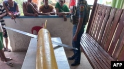 2024年12月30日，菲律賓漁民發現了一艘疑似來自中國的無人潛水艇，菲律賓軍方正在調查它的來路與意圖。 (菲律賓國家警察提供／法新社發布)