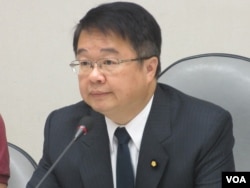 民進黨立法院黨團幹事長吳秉叡(美國之音張永泰拍攝)