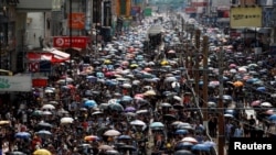 香港市民7月27日繼續在新界元朗舉行示威遊行。路透社 