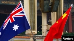 澳大利亞公民、前中國外交官楊恆均星期五飛往廣州後一直沒有音訊