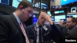 纽约股市的交易员们。(2020年3月9日)