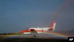 日本向菲律賓提供的訓練飛機抵達菲律賓軍事基地（2018年3月26日）