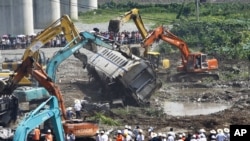 7·23甬温铁路交通事故现场