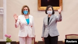 台灣總統蔡英文在台北的總統府會晤來訪的時任美國眾議院議長佩洛西。(2022年8月3日)