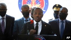 海地臨時總理約瑟夫在太子港召開記者會。(2021年7月16日)