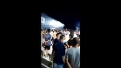 在印尼德龙工程项目打工的中国工人9月22日群聚抗议