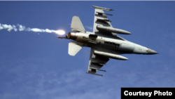 台湾空军F-16战机参加军事演习。（台湾国防部）