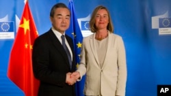 中國外長王毅6月1日於布魯塞爾歐盟總部。