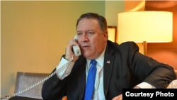 蓬佩奧2018年6月12日致電地區國家外長通報美朝峰會（蓬佩奧推圖）