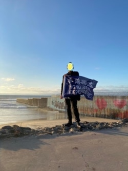 “香港錘佬”今年1月10日偷越美墨邊境時的照片。 (照片由本人提供，他要求隱去真面目)