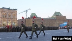  2012年胜利日前夕的红场阅兵彩排 (美国之音白桦拍摄)