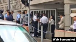香港警方协助调查美总领事馆白色粉末事件（苹果日报图片）