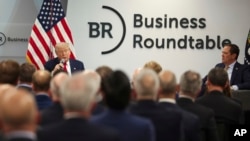 Президент Дональд Трамп выступает на ежеквартальном собрании Business Roundtable в Вашингтоне. 11 марта 2025 г. (Pool via AP)