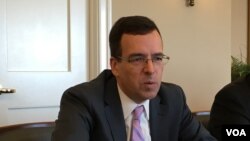 傳統基金會亞洲研究項目主任洛曼 (美國之音鍾辰芳拍攝)