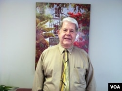 卡尔哈特在德国镇堕胎诊所内(美国之音亚微拍摄)