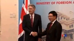 2016-04-12 美國之音視頻新聞: 英國外相呼籲南中國海主權聲索方維護國際法