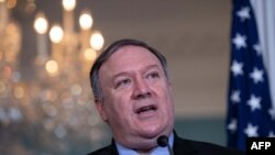 美國國務卿蓬佩奧警告伊朗不要向太空發射衛星.