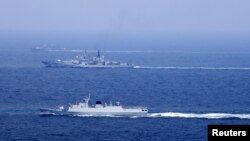 中国海军舰艇在东中国海上参加演习。（资料照）