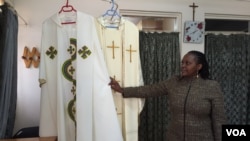 內羅畢一名婦女準備迎接教宗來臨。