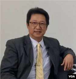 位於台北的科技顧問烏凌翔 (美國之音記者黃麗玲拍攝)