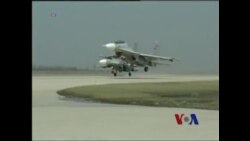 美轰炸机未理会中国新规定 中国军方称全程监视