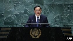 ທ່ານ ສອນ​ໄຊ ສີ​ພັນ​ດອນ ນາ​ຍົກ​ລັດ​ຖະ​ມົນ​ຕີ ສ​ປ​ປ ລາວ ກ່າວ​ຄຳ​ປາ​ໄສ​ຢູ່ກອງ​ປະ​ຊຸ​ມ​ສະ​ມັດ​ຊາ​ໃຫຍ່​ສະ​ຫະ​ປະ​ຊາ​ຊາດ, ນະ​ຄອນ ນິວຢອກ, 27 ກັນ​ຍາ 2024. (Photo by Leonardo Munoz / AFP)