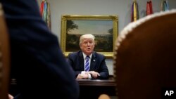 川普總統在白宮橢圓形辦公室與國會領導人會面期間講話（2017年9月6日）