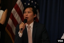 黃國昌 台灣中央研究院法律學研究所研究員（美國之音 鍾辰芳拍攝）