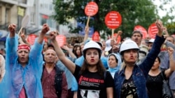 ຮຽນຄໍາສັບພາສາອັງກິດໃນຂ່າວ Espouse ແປວ່າ ການສະໜັບສະໜຸນ ຫຼື ອຸທິດ