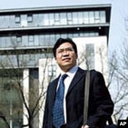 北京律师周泽承诺帮助朱瑞峰