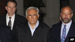 國際貨幣基金組織總裁施特勞斯-卡恩面對性侵犯指控