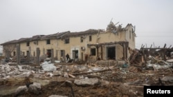 ຜົນ​ກະ​ທົບ​ຂອງ​ການ​ໂຈມ​ຕີ​ດ້ວຍ​ລູກ​ສອນ​ໄຟຂອງ ຣັດ​ເຊຍ ຢູ່​ເຂດນອກ​ຂອງ​ພາກ​ພື້ນ ໂອ​ເດ​ຊາ, 28 ພະ​ຈິກ 2024. REUTERS/Nina Liashonok