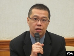 台灣陸委會法政處副處長周鳴瑞（美國之音張永泰拍攝）