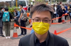 警方1-06国安法大搜捕暂时未被起诉的护士刘凯文表示，心情差及沉重，他3月1日到法庭旁听，声援被告的47名民主派人士 (美国之音/汤惠芸)