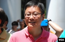 公民黨立法會議員陳家洛表示，泛民主派將會發起一浪接一浪的行動，喚起港人對香港前途的擔憂（美國之音湯惠芸拍攝）