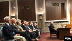 美国海军中将迈克尔·吉尔代(Michael Gilday)2019年7月31日在参议院军事委员会作证（美国之音黎堡）