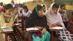 Roadside School Changing the Lives of Pakistani Girls