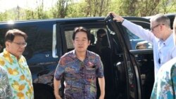 台灣總統在中國譴責的訪問中會晤夏威夷州長等人