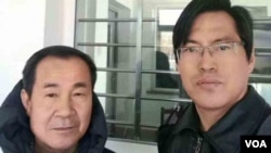 北京維權律師藺其磊(左)和程海在天津第一看守所- 微信律師群圖片