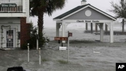 Наводнение в центре города Свонсборо, Северная Каролина. 14 сентября 2018 года. 
