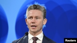 Министр обороны Швеции Пол Йонсон (архивное фото)