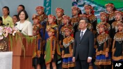 台灣原住民排灣族兒童組成的希望合唱團在520總統就職典禮上領唱國歌。