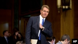 亞利桑那州共和黨籍聯邦參議員傑夫弗萊克 (資料圖片)