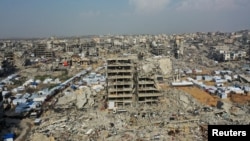 加沙北部城市貝特哈嫩房屋被毀的畫面。