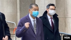 资料照片：香港民主活动人士、传媒大亨黎智英抵达香港终审法院。(2020年12月31日)