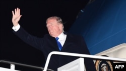 美國總統川普2018年1月24日出發前往達沃斯（法新社）