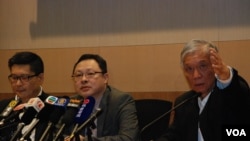 佔中三位發起人(左起)陳健民、戴耀廷、朱耀明在記者會上否認佔中商討日三投票結果被騎劫