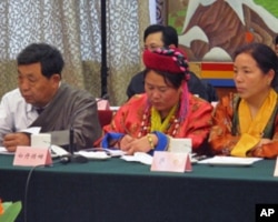 出席会议的藏族代表