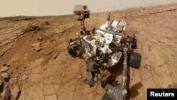 Марсоход Curiosity на Марсе. 3 февраля 2013 г.