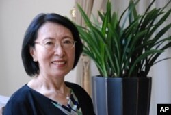 台灣大學政治系榮譽教授張麟徵